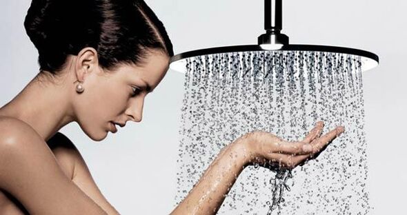 Douche de contraste pour l'ostéochondrose cervicale